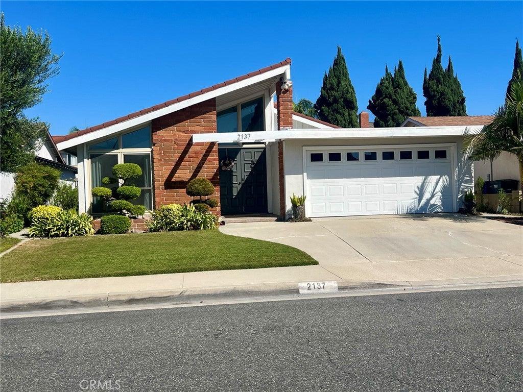 Denmead St, Lakewood, CA 90712