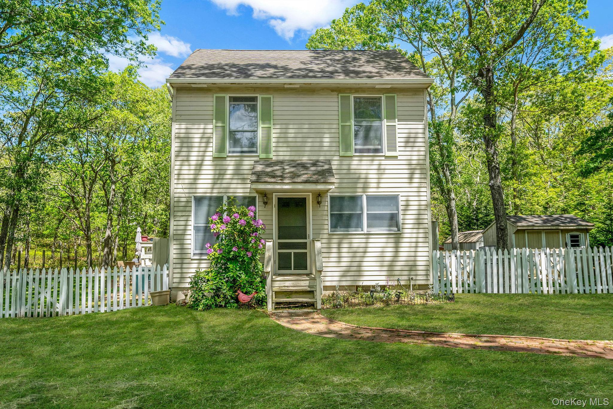 Huntting Rd, East Hampton, NY 11937