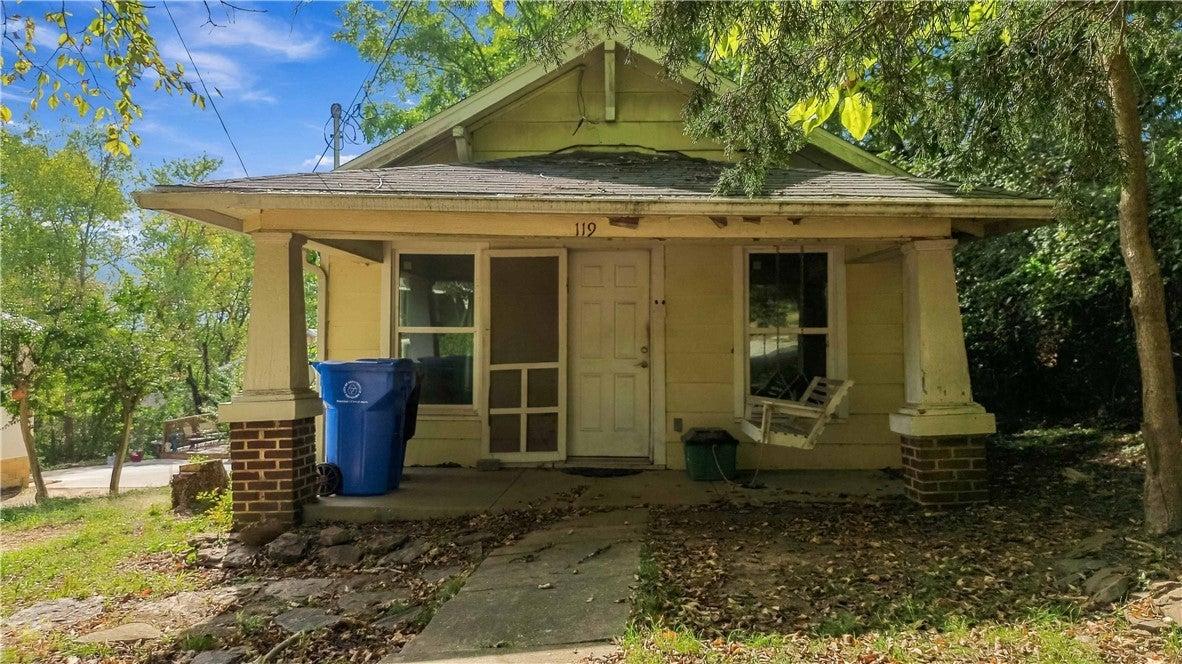 E Rock St, Fayetteville, AR 72701