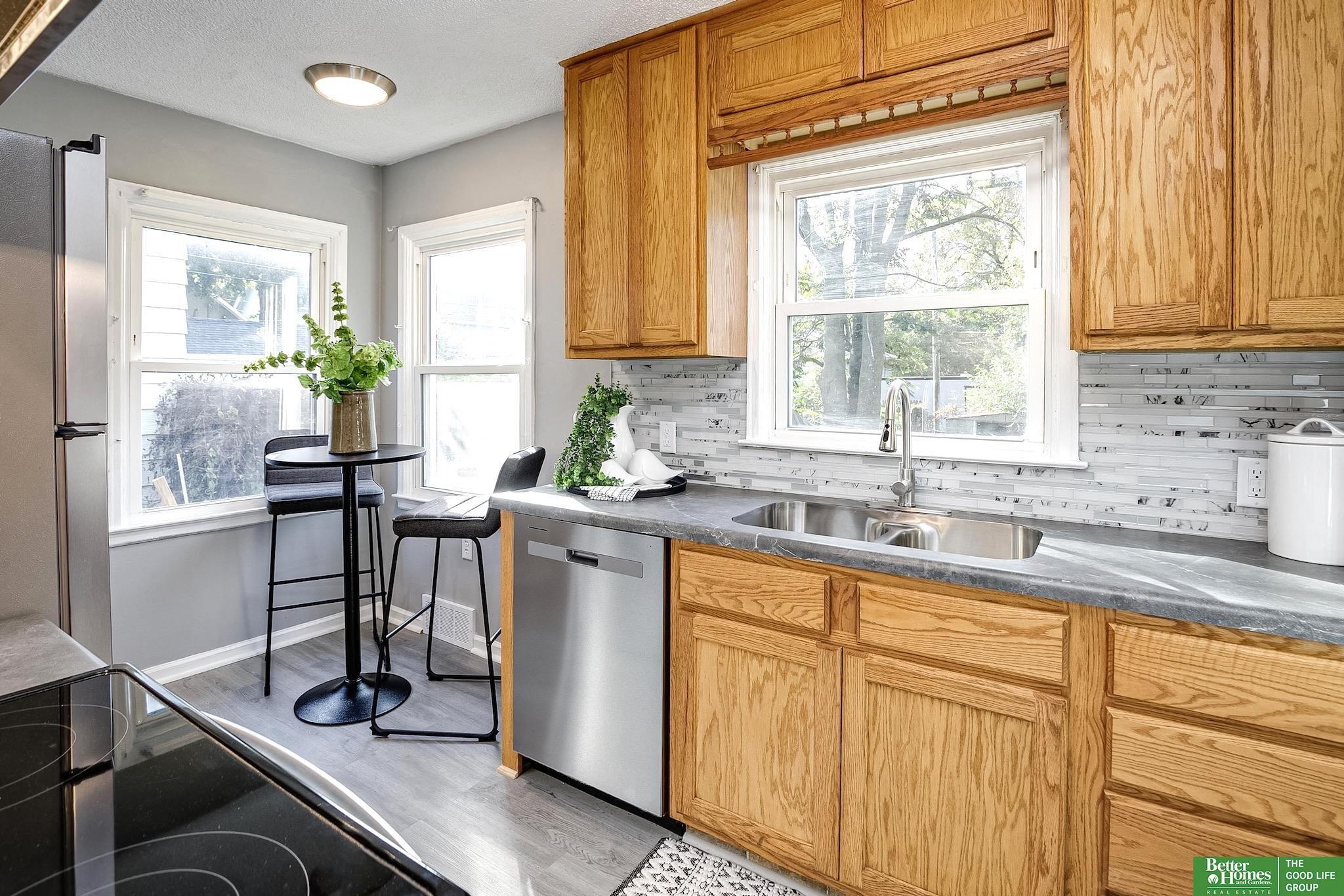 Frederick St, Omaha, NE 68105
