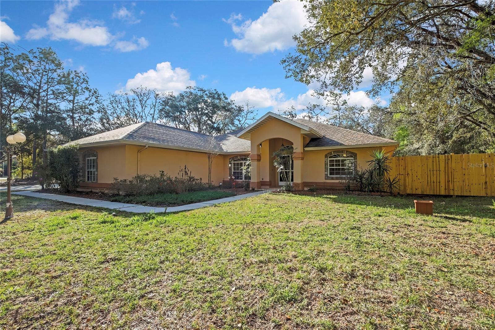 E Savoy St, Lecanto, FL 34461