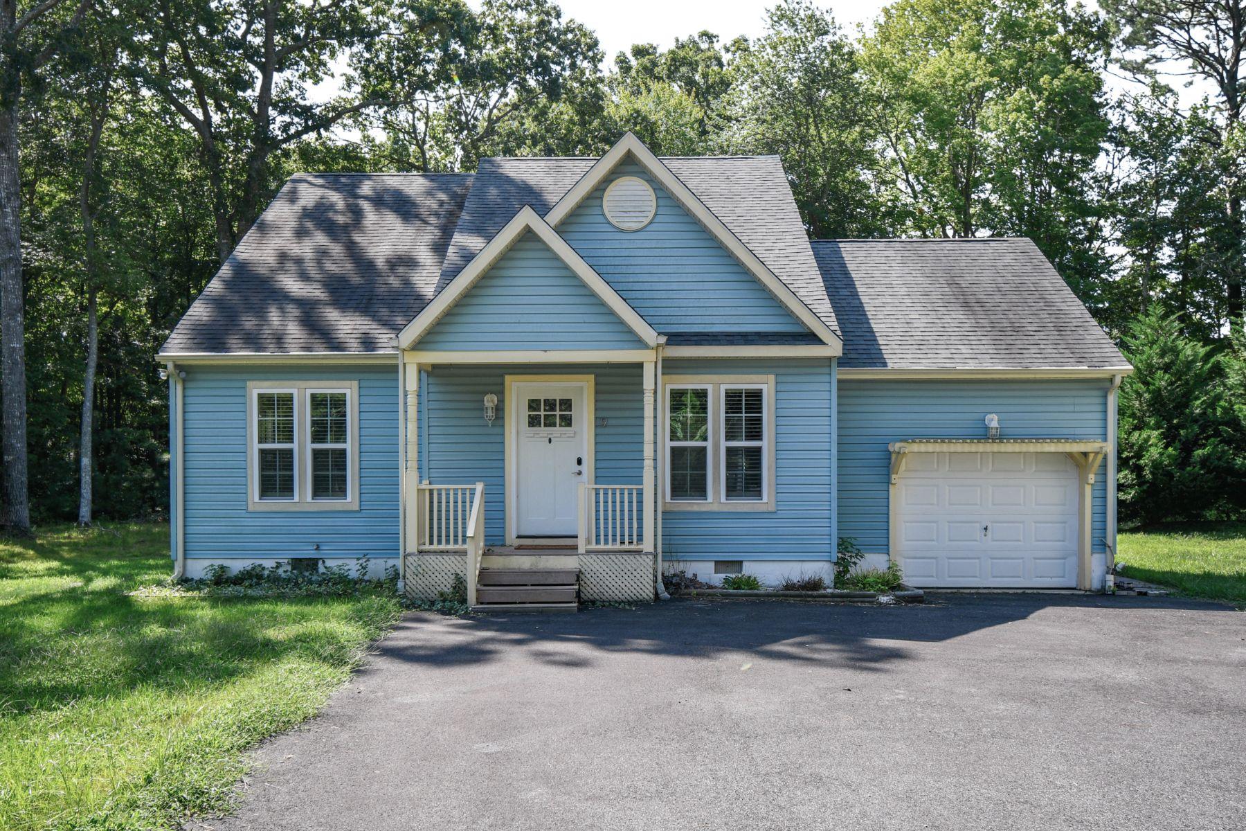 Holly Ct, Berlin, MD 21811