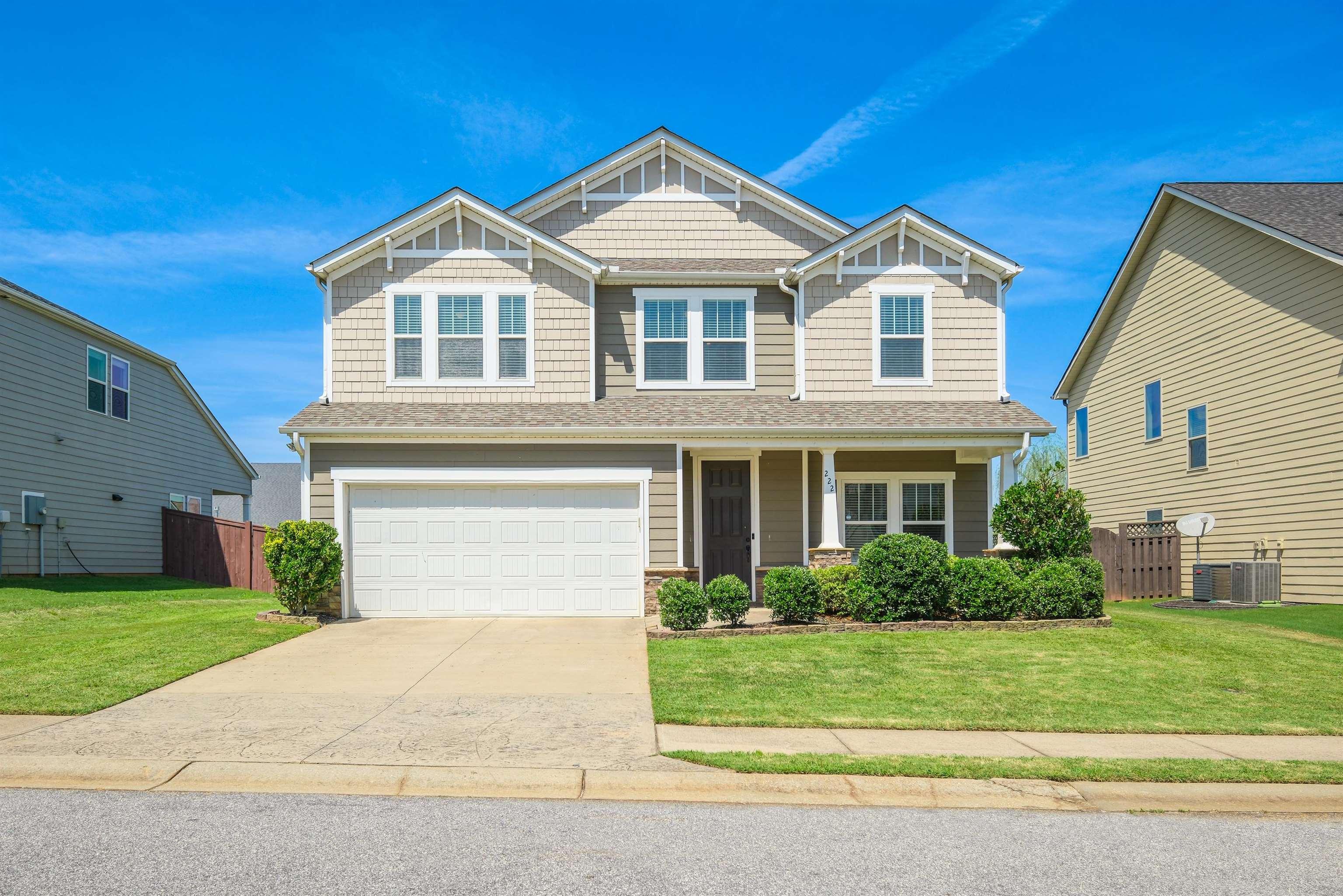 Delbourne Ln, Greer, SC 29651