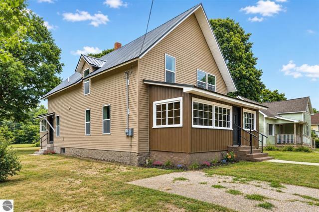 E Angel Ave, Barryton, MI 49305