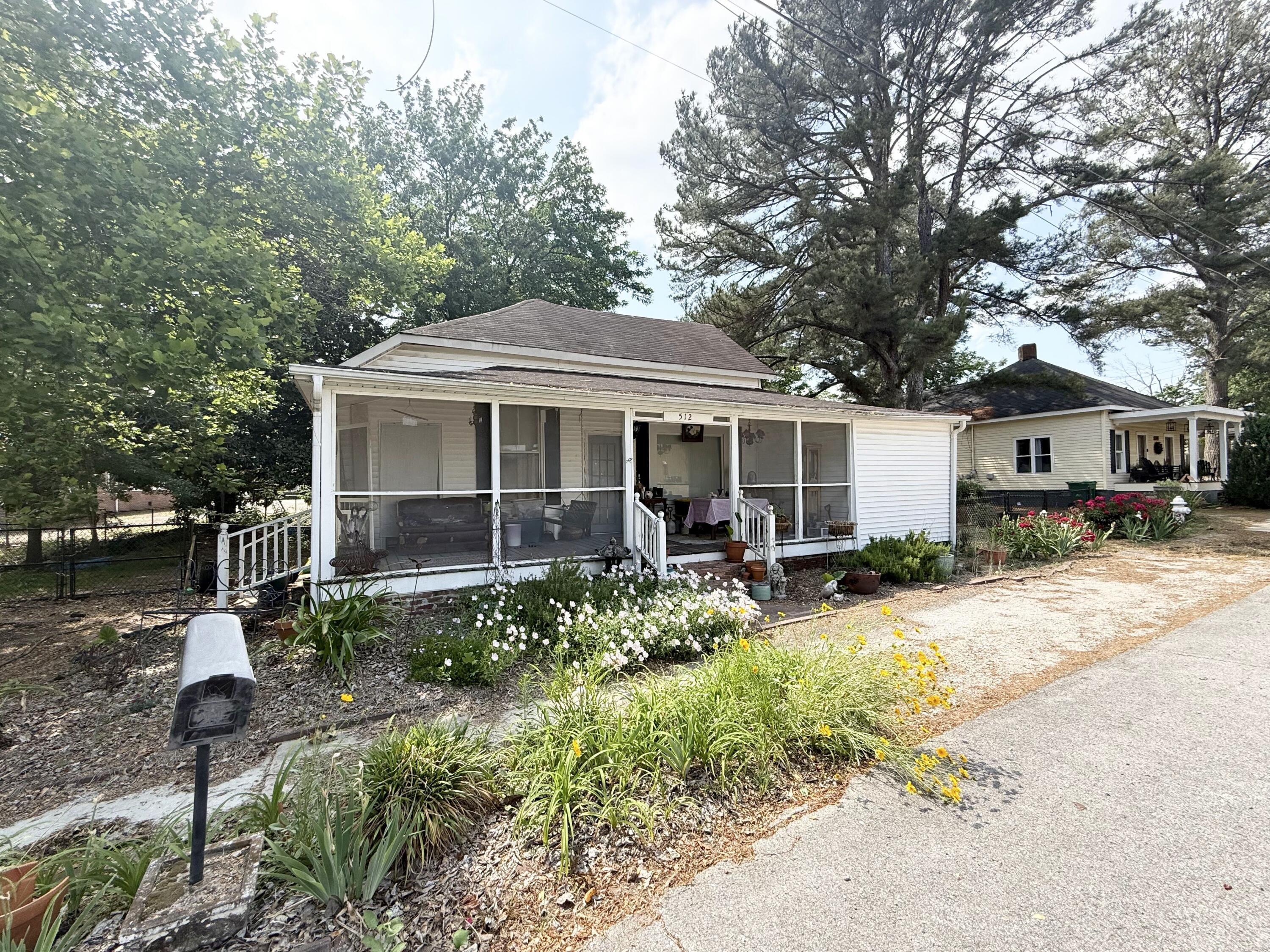 S Broadway St, Tupelo, MS 38804