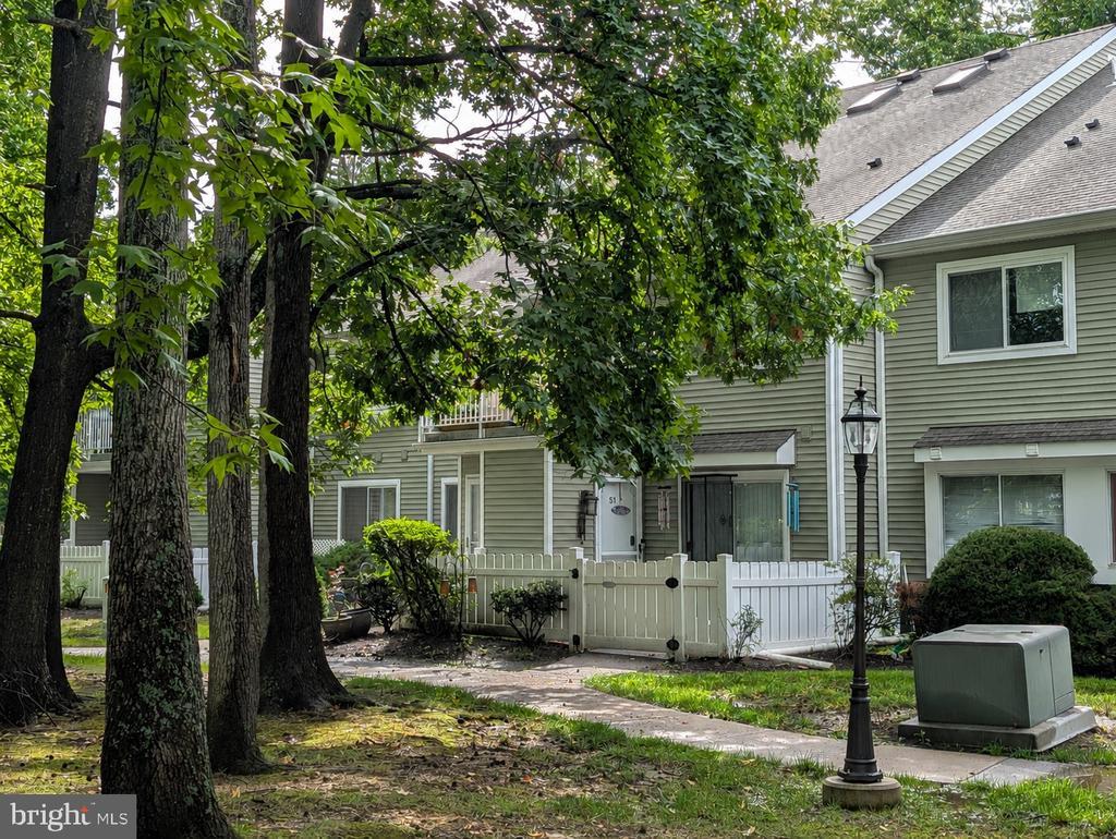 Deerberry Ln, Monmouth Junction, NJ 08852