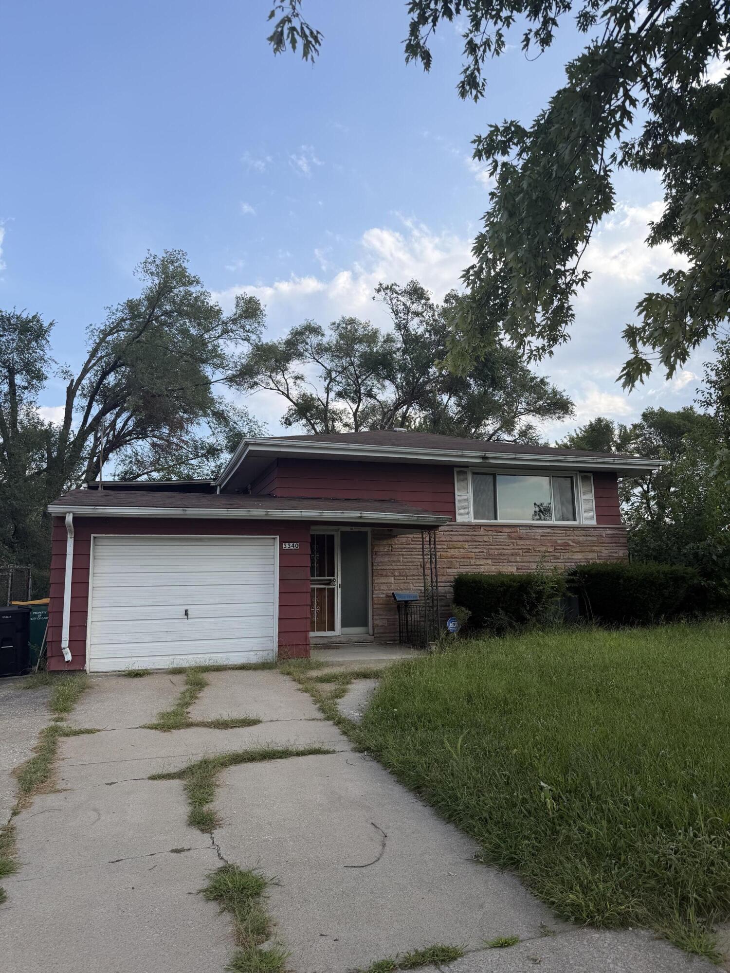 W 20th Ave, Gary, IN 46404