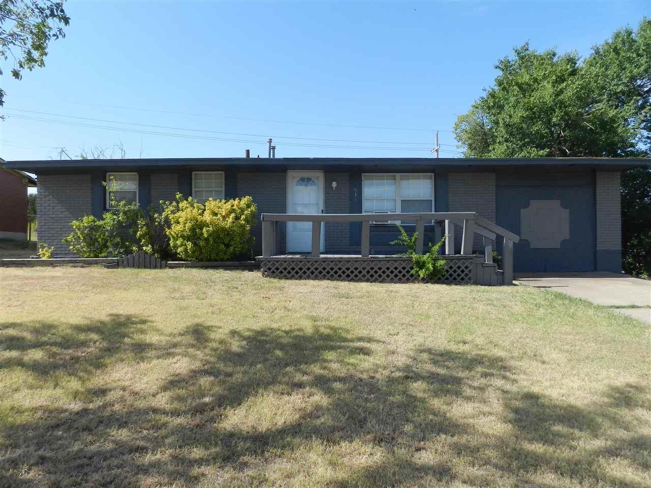 Nw Lincoln Ave, Lawton, OK 73505