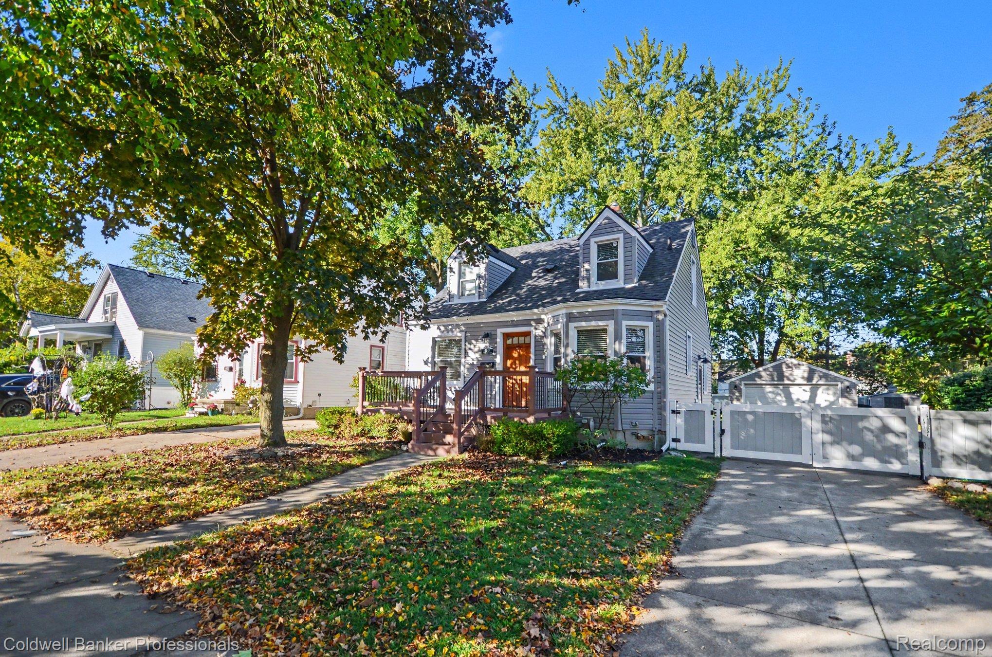 N Altadena Ave, Royal Oak, MI 48067
