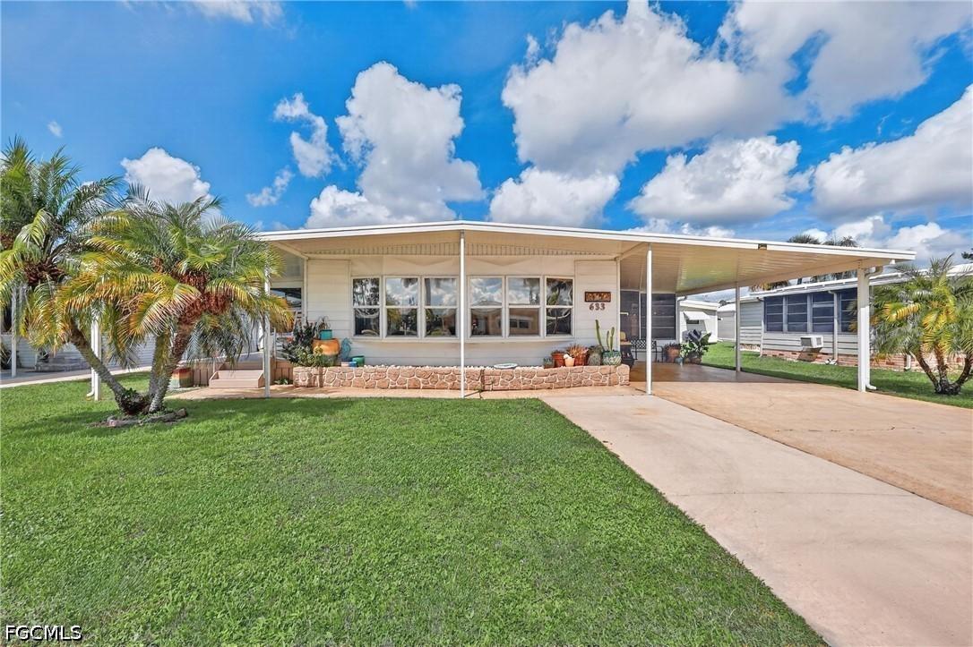 Forest Palm Ct, North Fort Myers, FL 33917