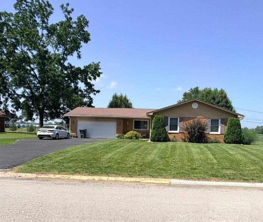 Regency Pl, Connersville, IN 47331