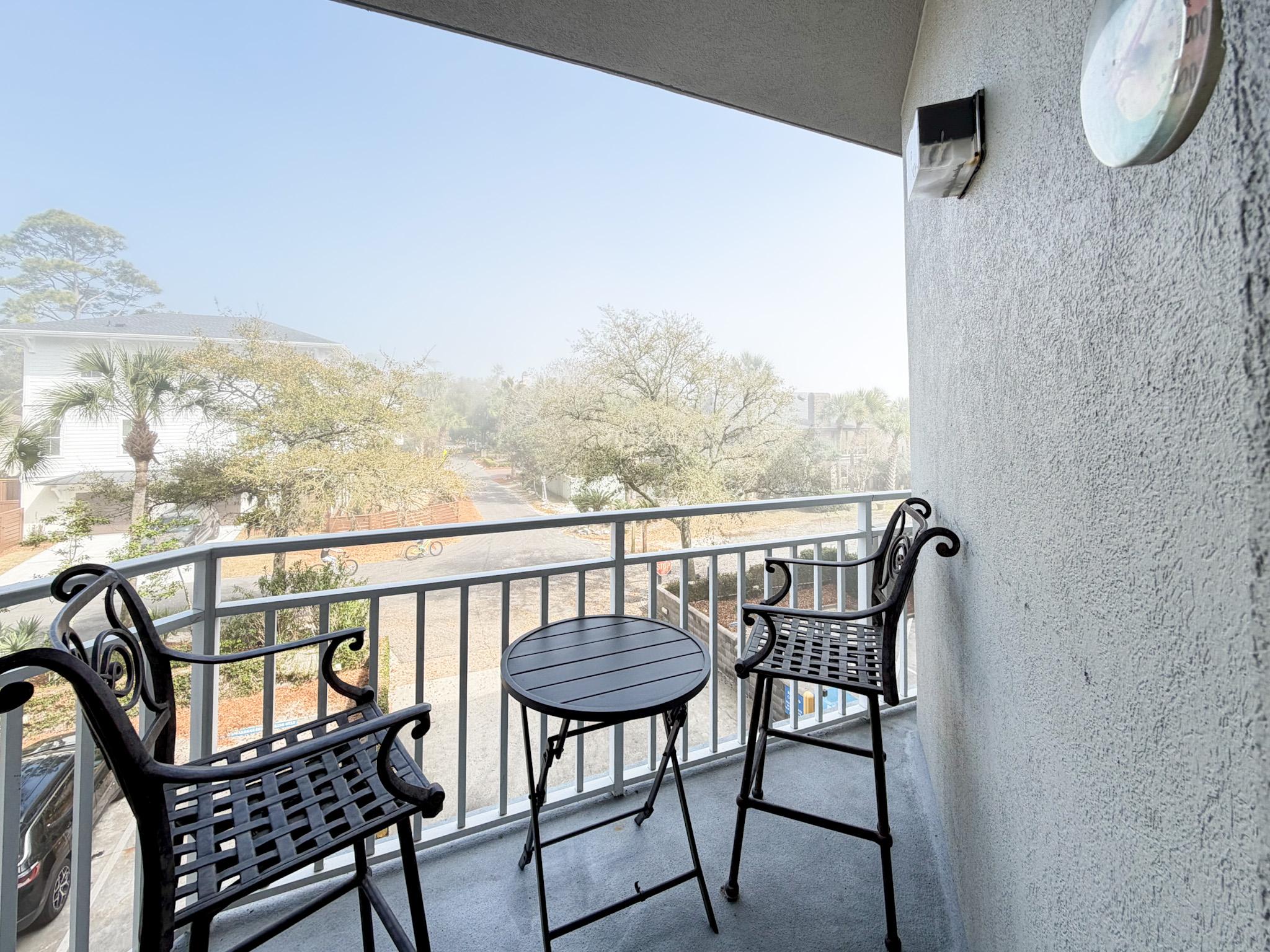 N Forest Beach Dr, Hilton Head Island, SC 29928