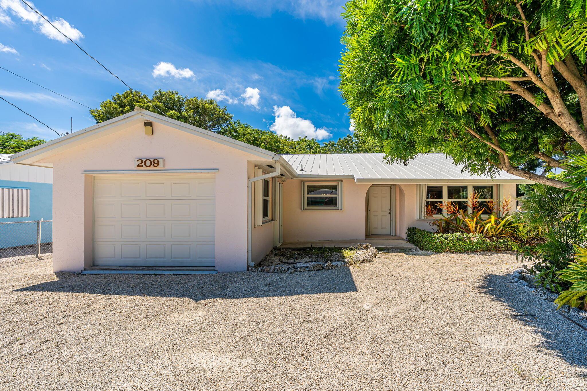 2nd St, Key Largo, FL 33037