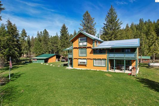 Rustic Ln, Bonners Ferry, ID 83805