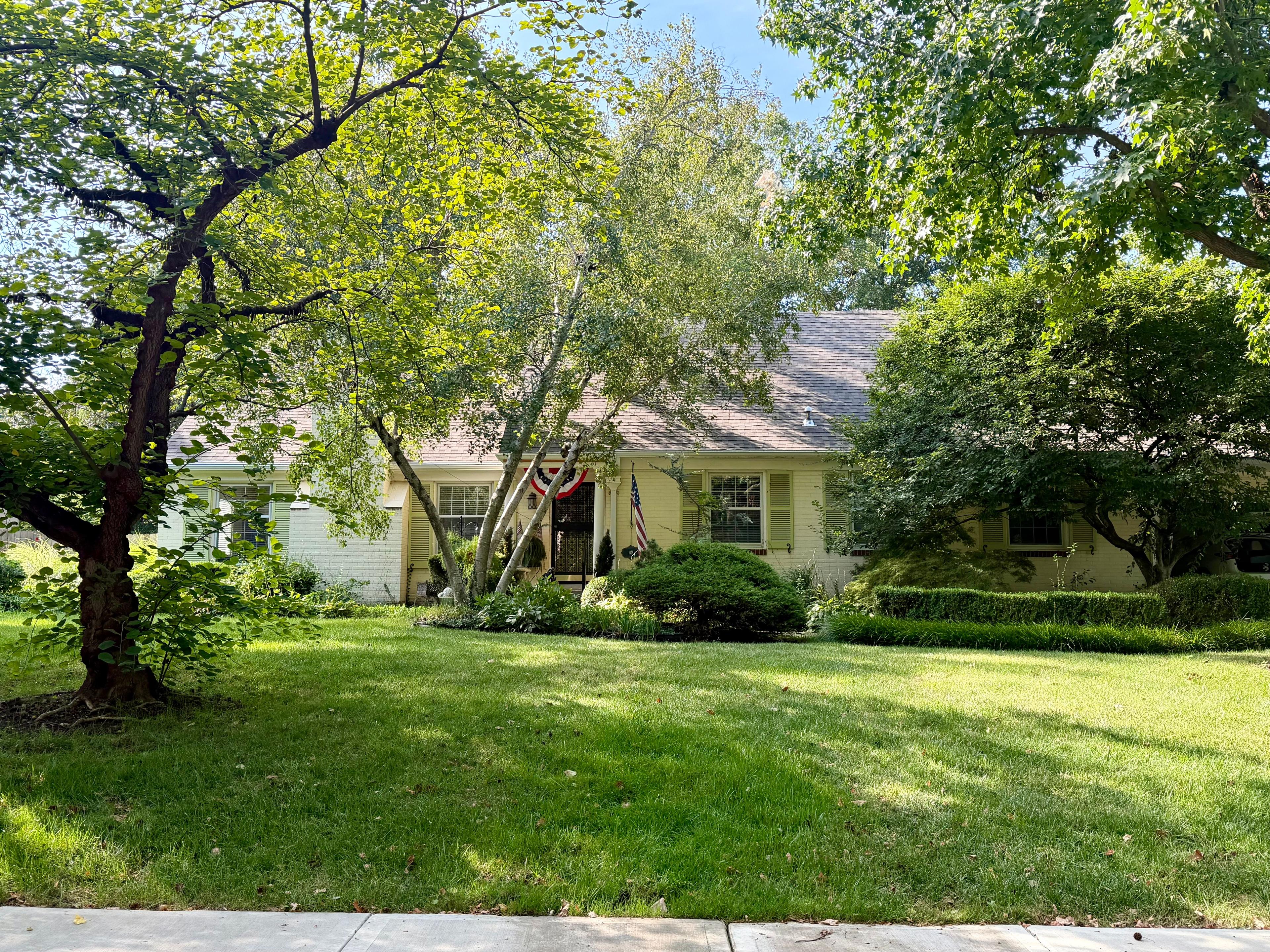 W 66th St, Kansas City, MO 64113