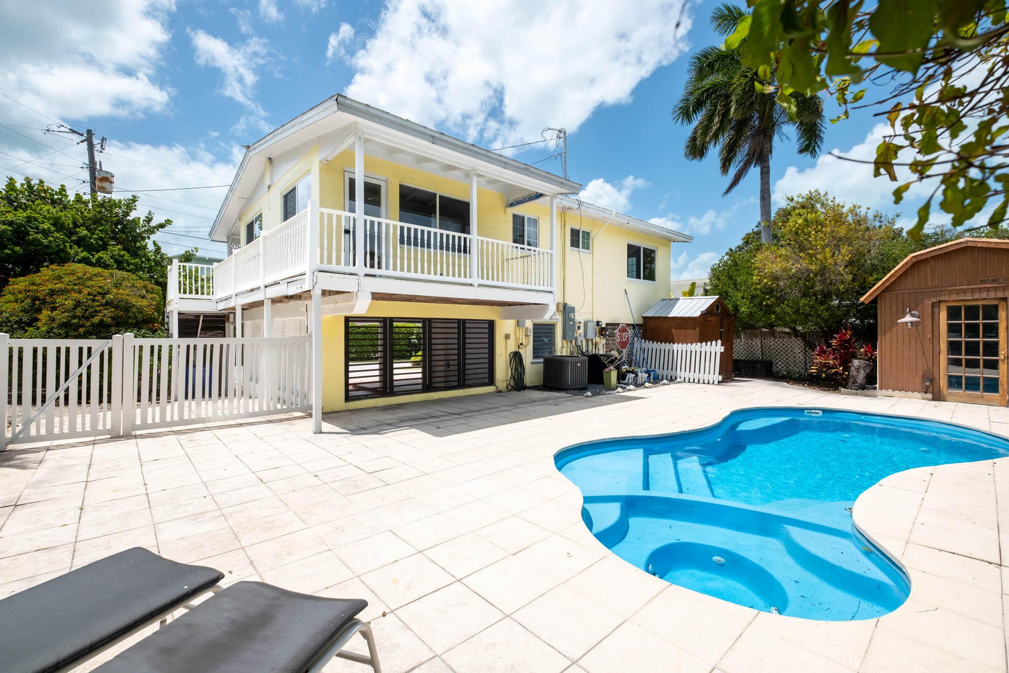 Pointview Rd, Tavernier, FL 33070