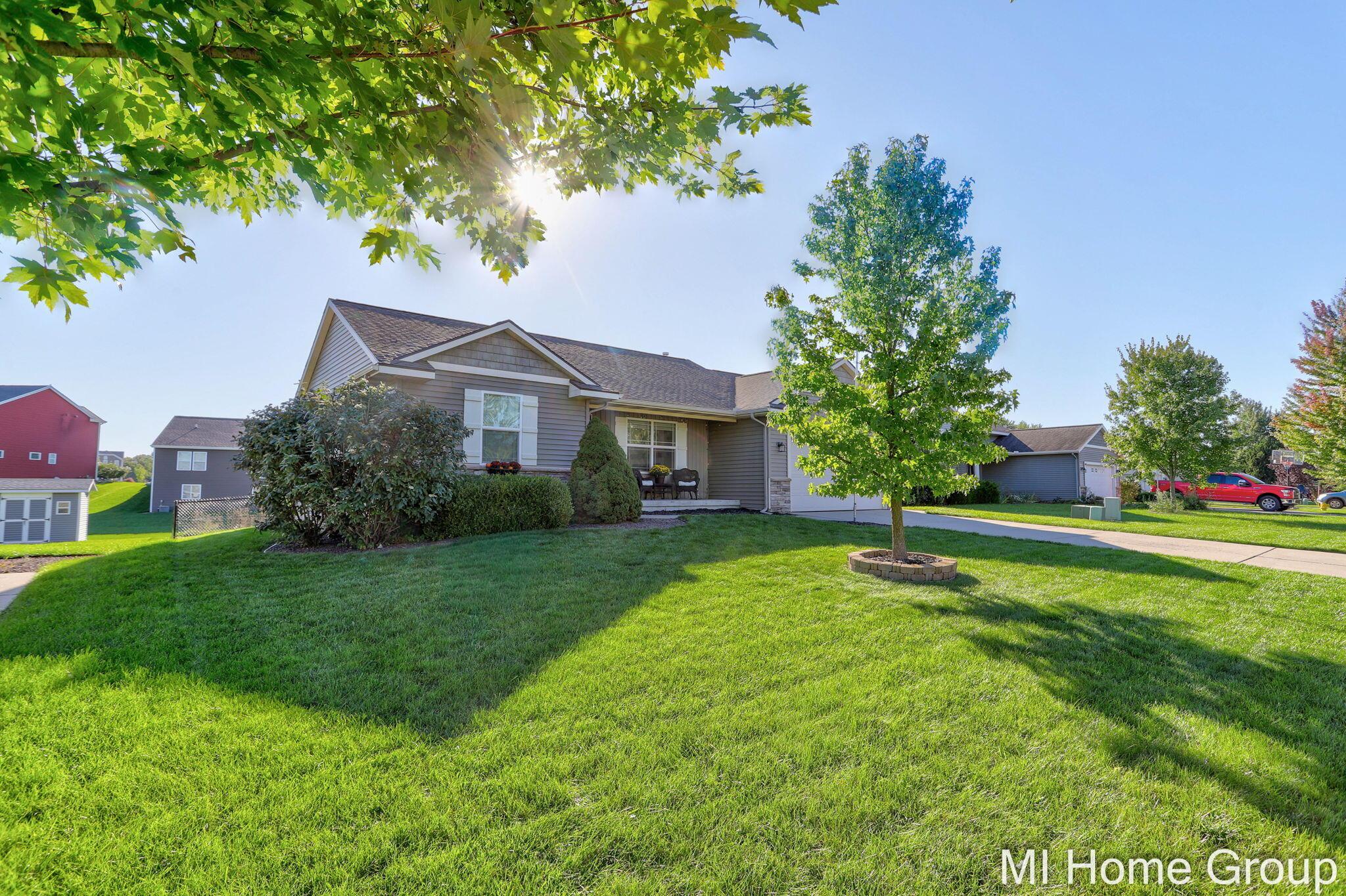 Black Brook Dr, Zeeland, MI 49464