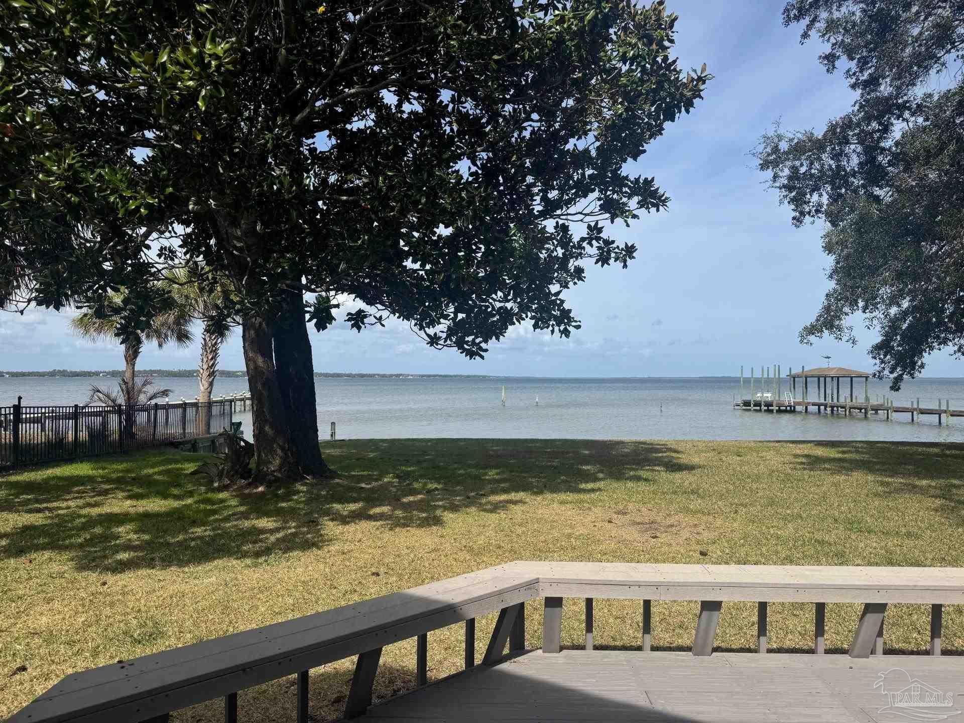 N Shore Dr, Pensacola, FL 32507