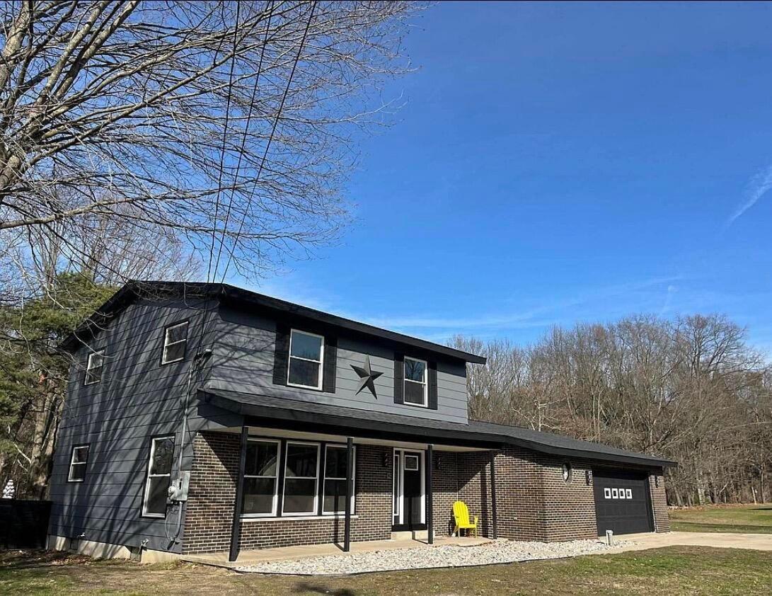 Eloise Dr, Muskegon, MI 49444