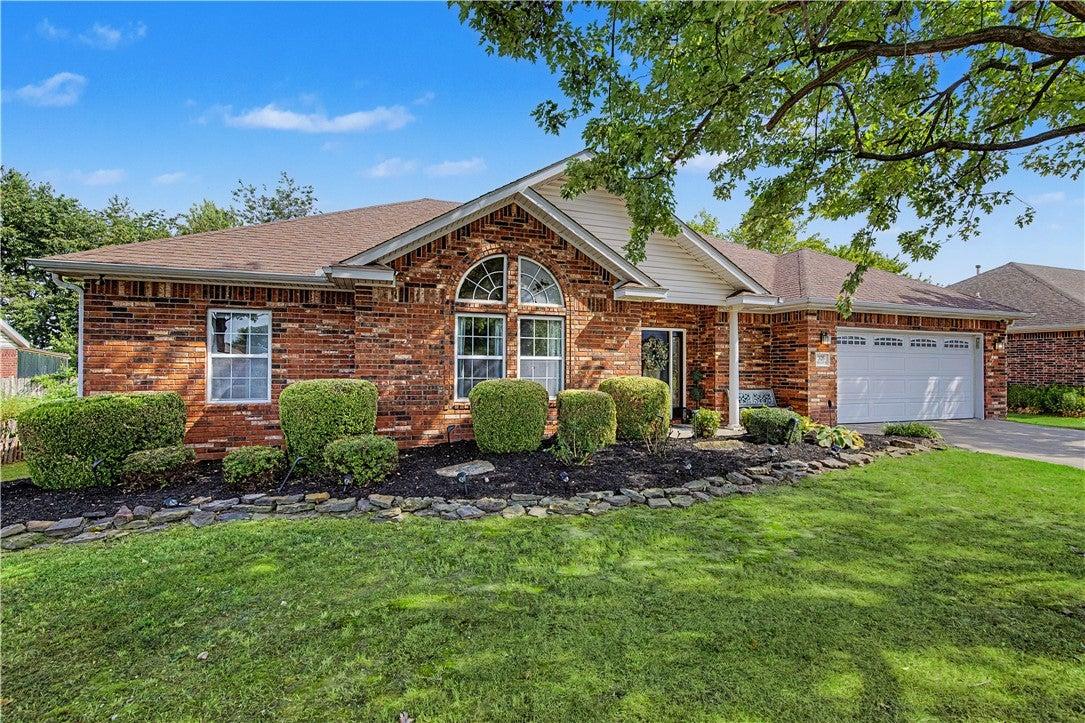 Northcrest Ave, Lowell, AR 72745