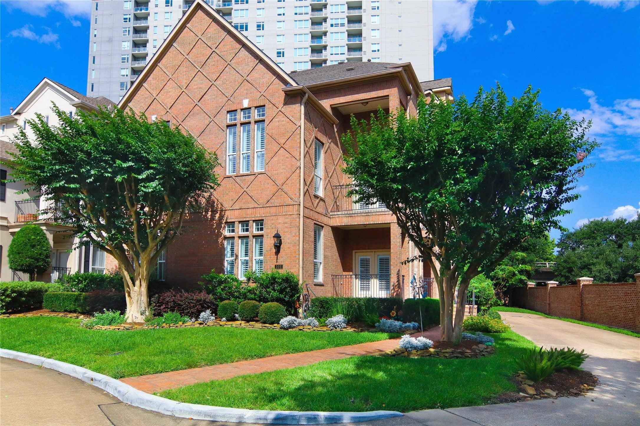 S Gate Stone, Houston, TX 77007