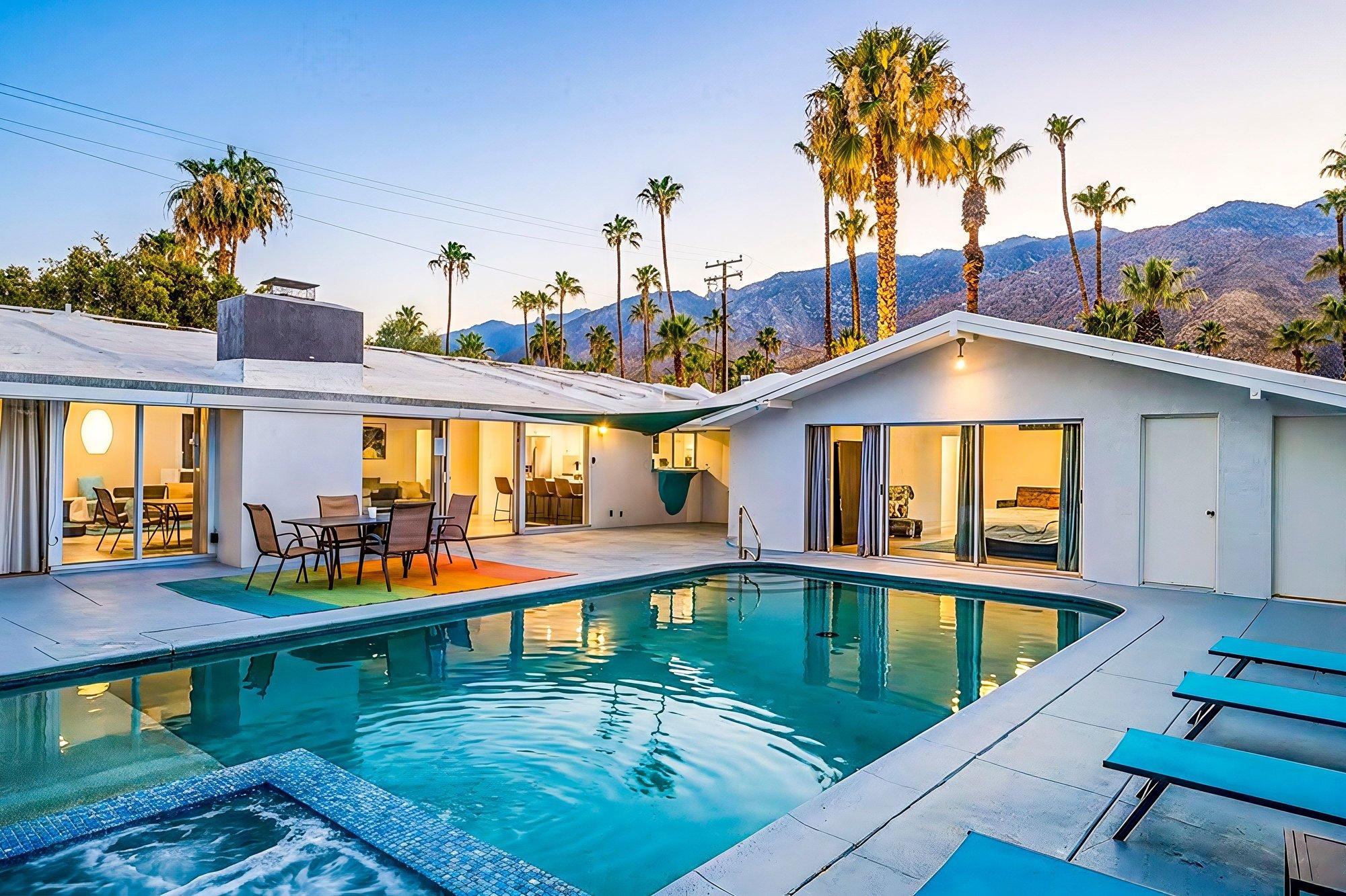 S Navajo Dr, Palm Springs, CA 92264