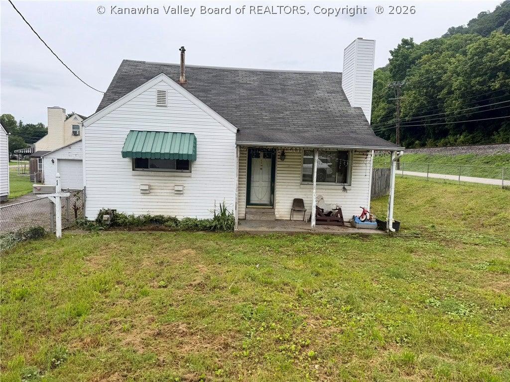 Cloverleaf Cir, Charleston, WV 25306