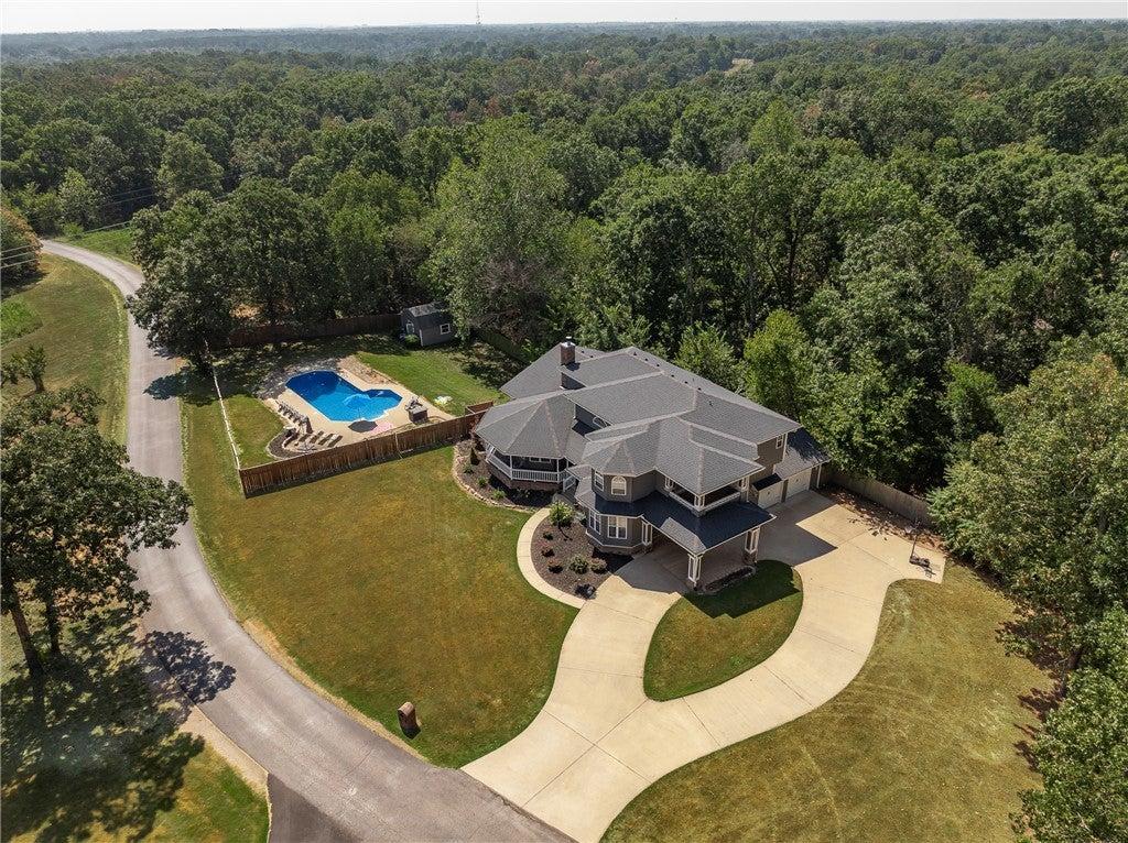 Gabriel Ln, Bentonville, AR 72712
