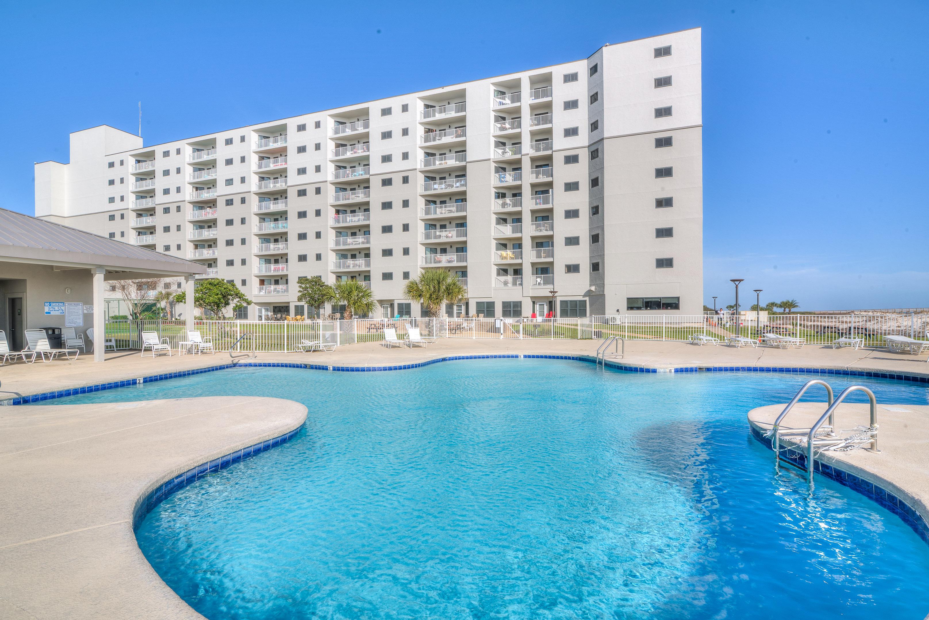 Plantation Rd, Gulf Shores, AL 36542