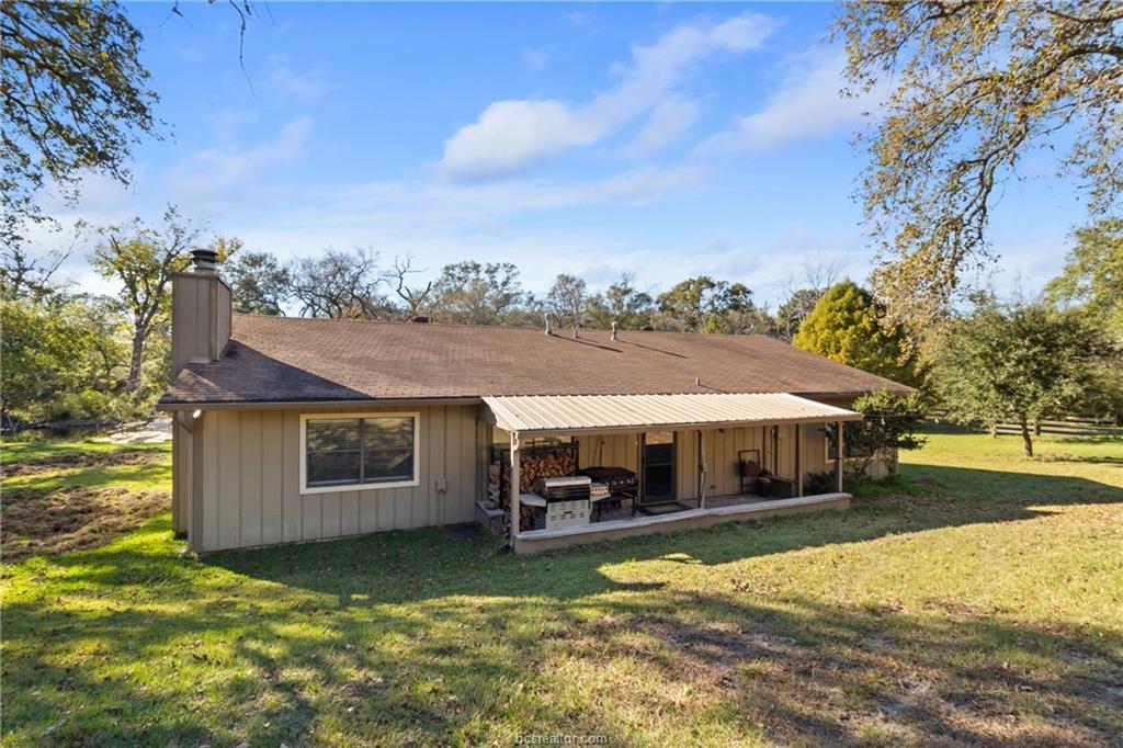 Riley Green Rd, Franklin, TX 77856