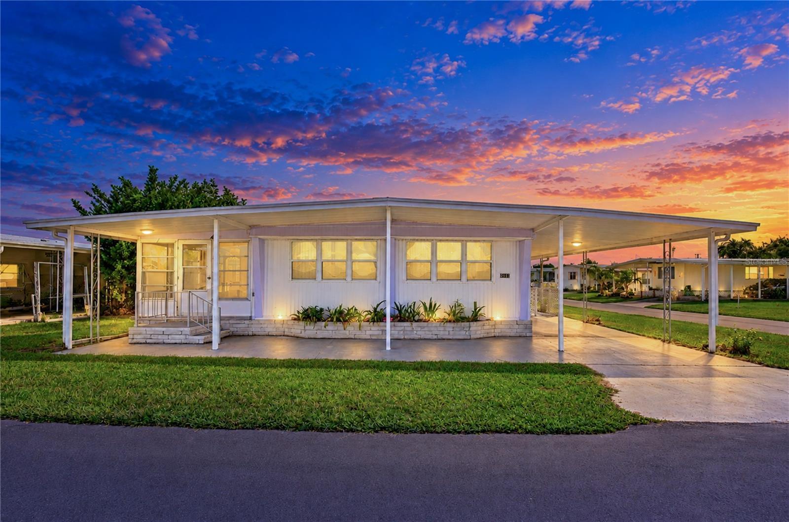 Windy Ln, Zephyrhills, FL 33541