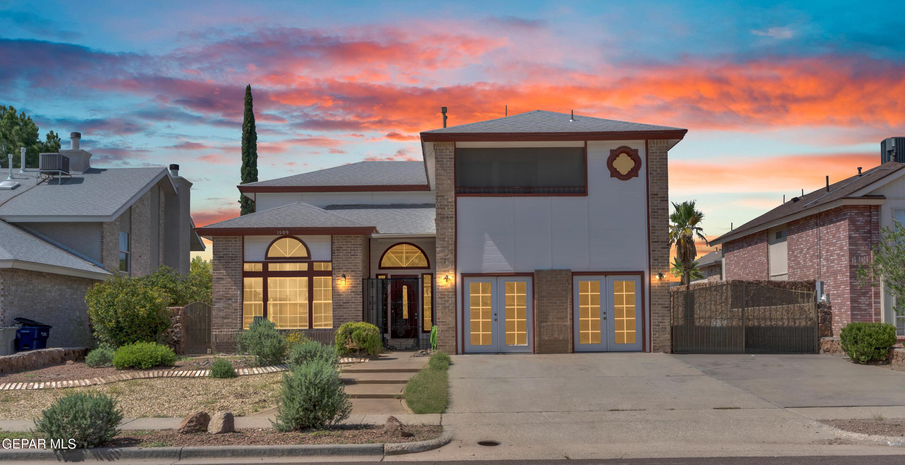Polly Harris Dr, El Paso, TX 79936