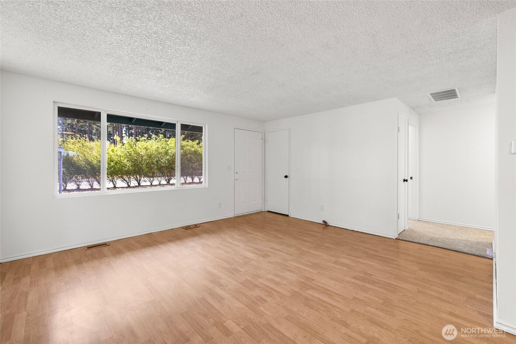 Ridgeway Dr, Oak Harbor, WA 98277