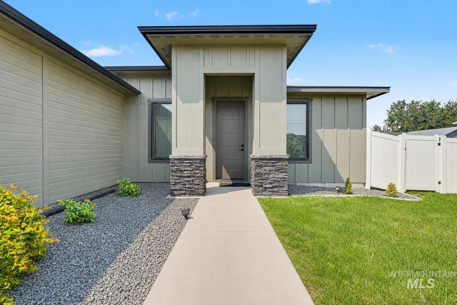 Austin Way, Fruitland, ID 83619