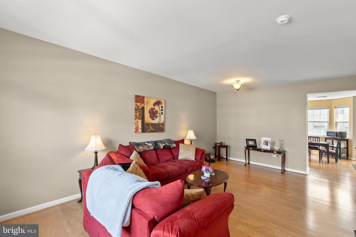 Quinton Oaks Cir, Stephens City, VA 22655