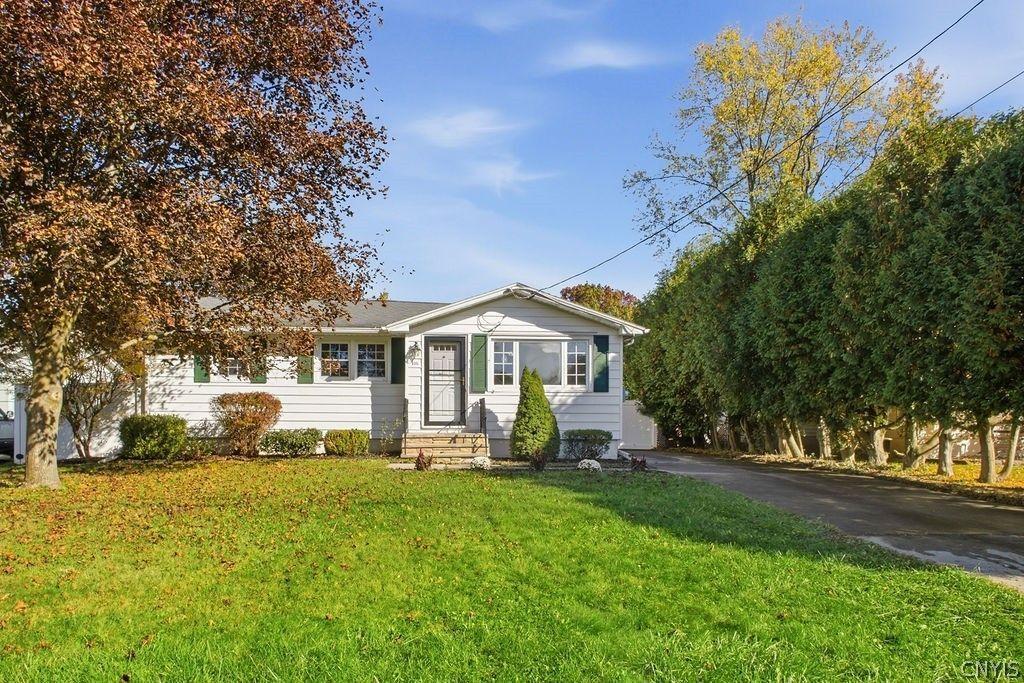 Glenwood Dr S, Liverpool, NY 13090