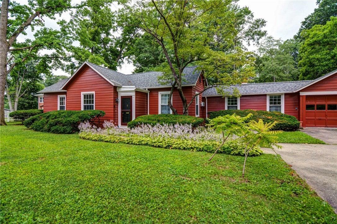 S Summit Ave, Decatur, IL 62522
