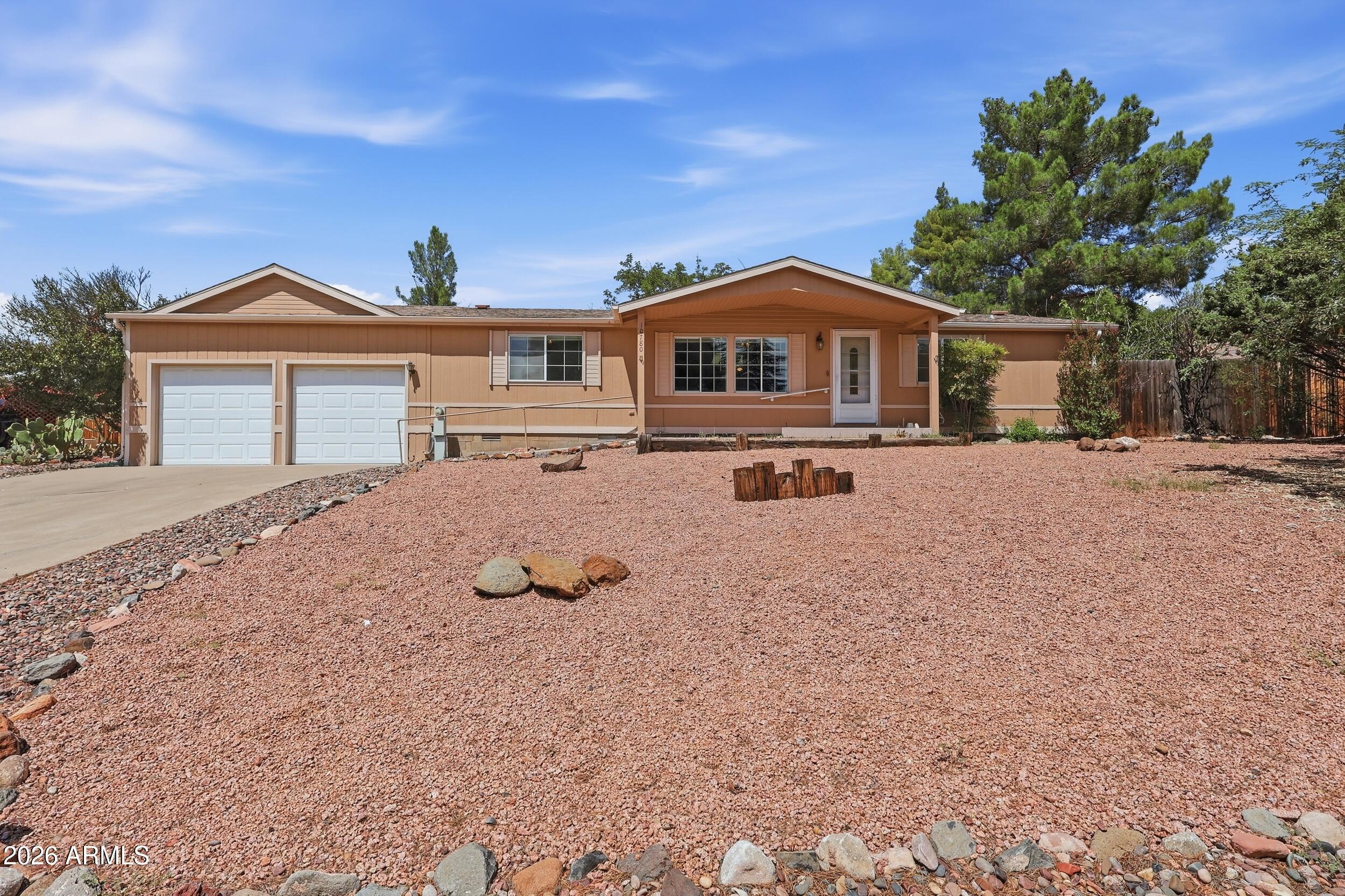 E Oak Creek Valley Dr, Cornville, AZ 86325