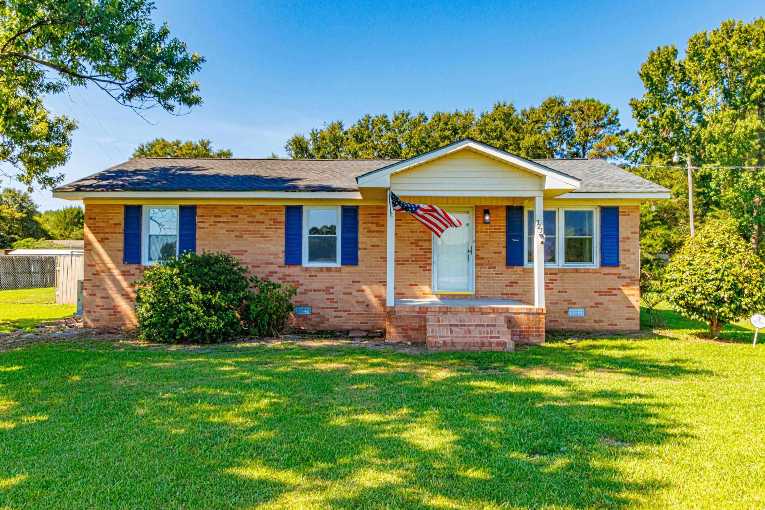 Grices Ferry Ct, Mullins, SC 29574