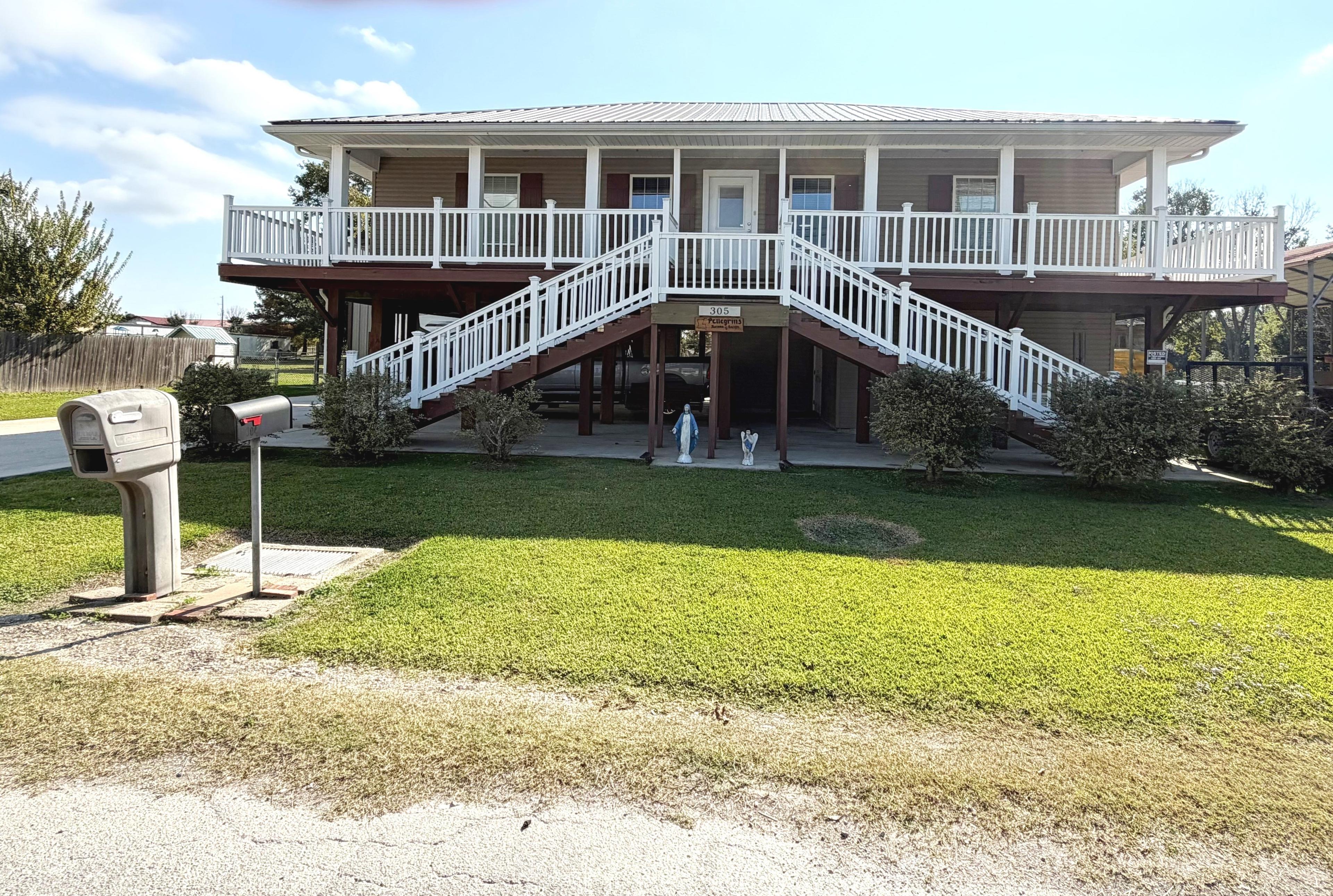 R J Dr, Chauvin, LA 70344