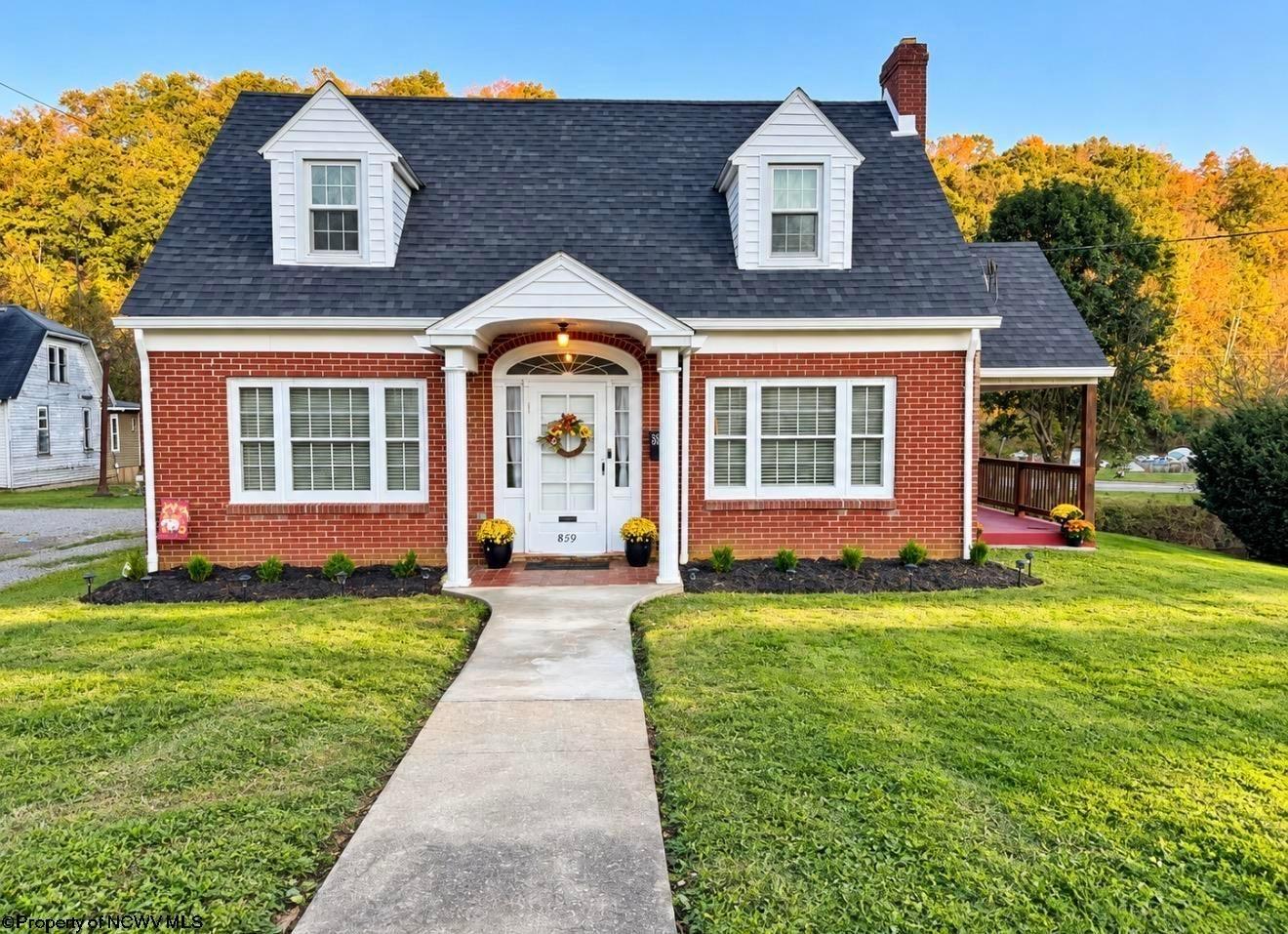 Winter Ave, Weston, WV 26452