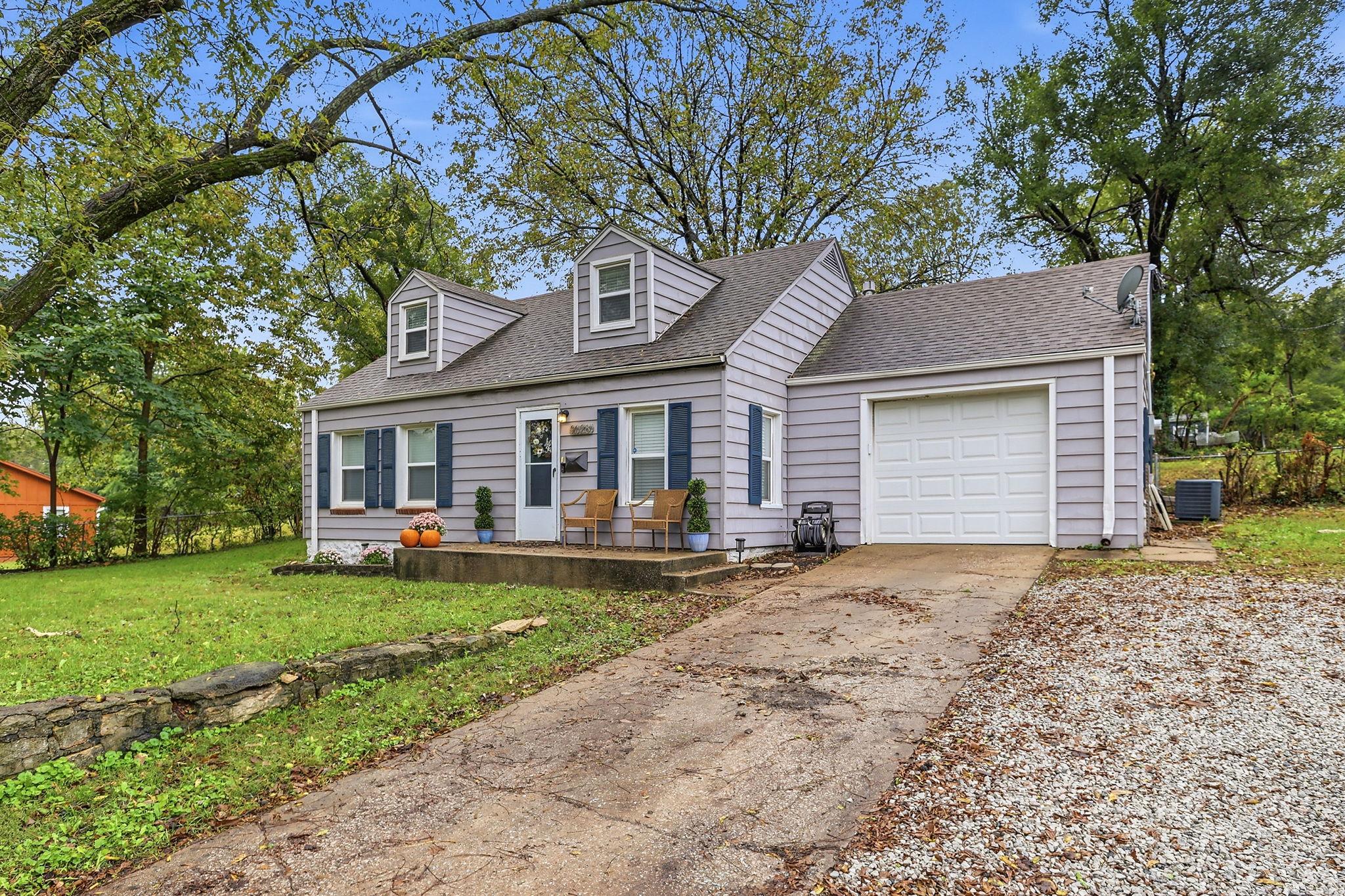 Mcgee St, Kansas City, MO 64114