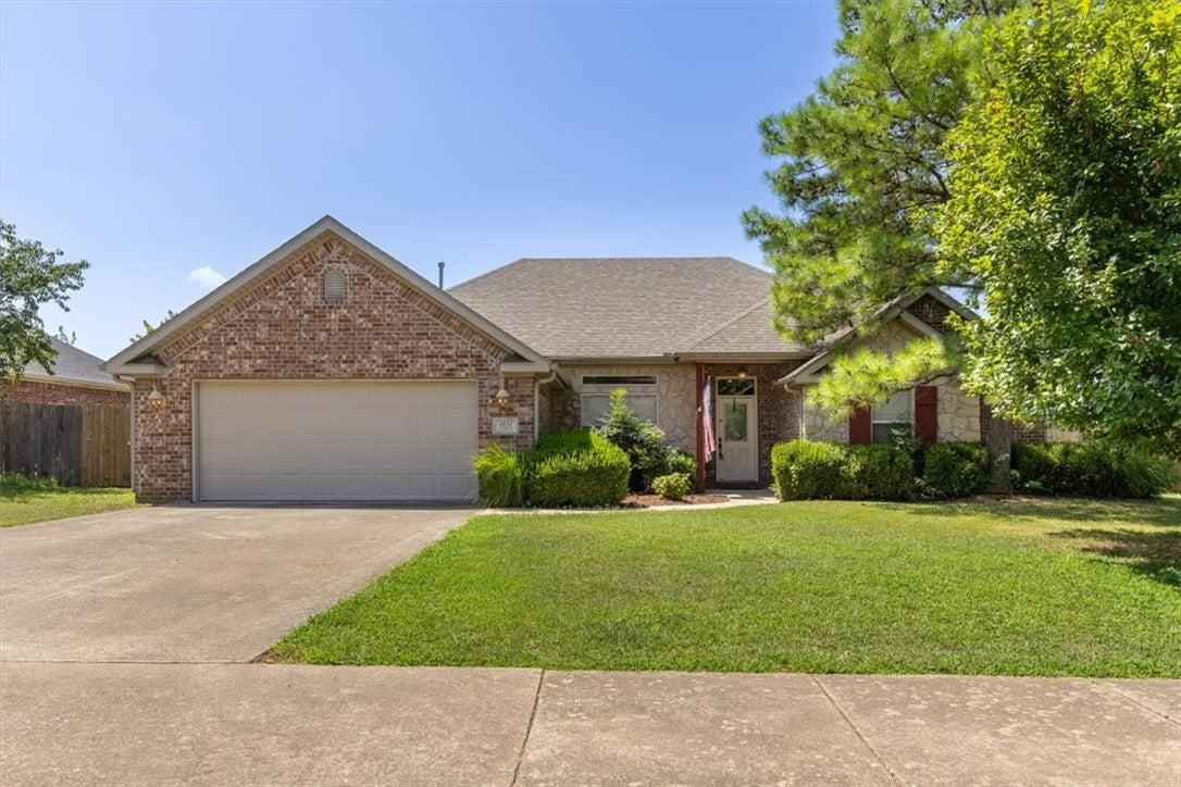 Spring Creek Ave, Springdale, AR 72764