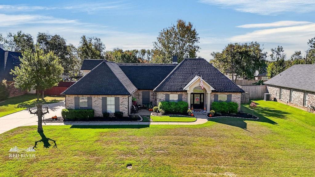Fawn Holw, Bossier City, LA 71111