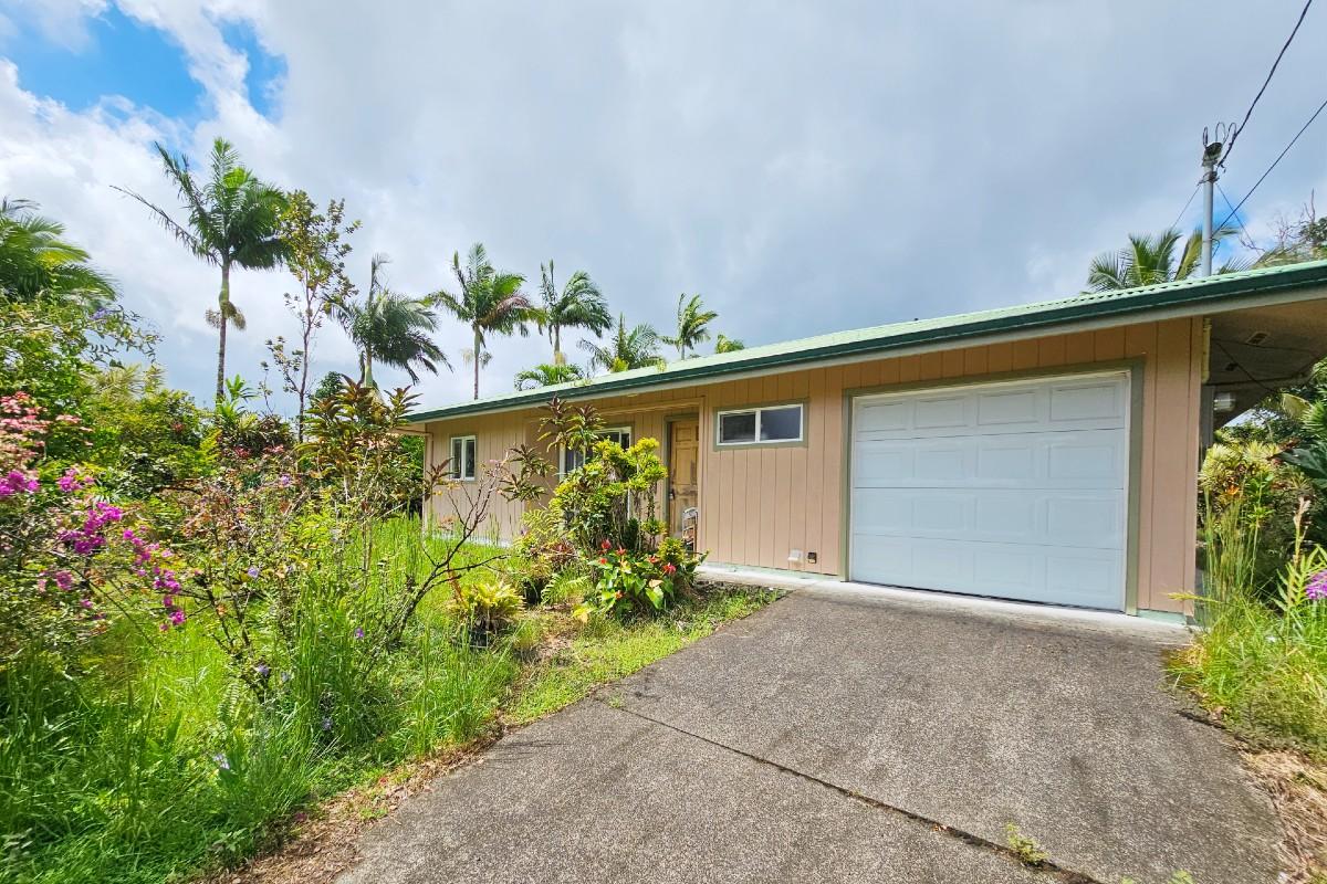 Aku St, Pahoa, HI 96778