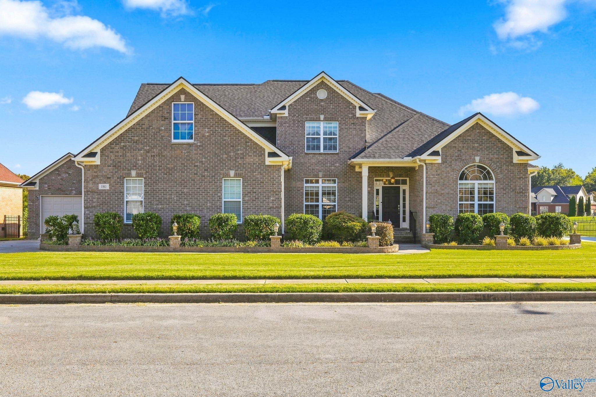 River Walk Trl, New Market, AL 35761