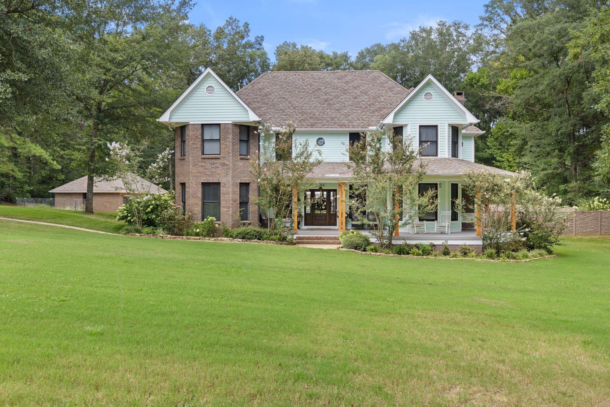 Edgemont Cir, Tupelo, MS 38804