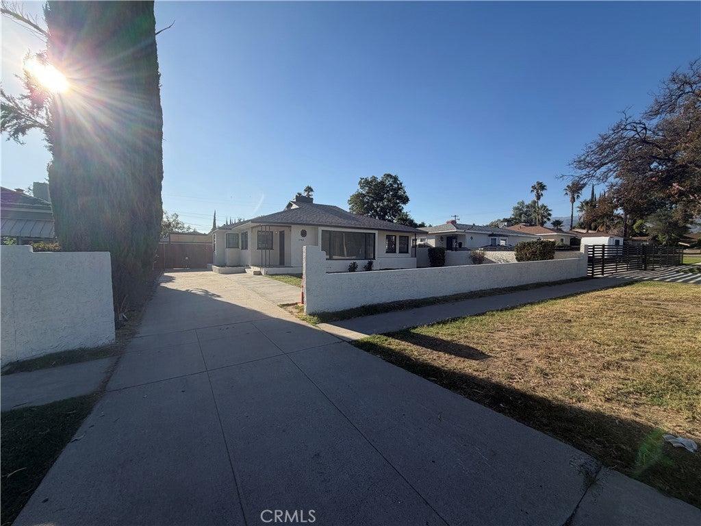 Valencia Ave, San Bernardino, CA 92404
