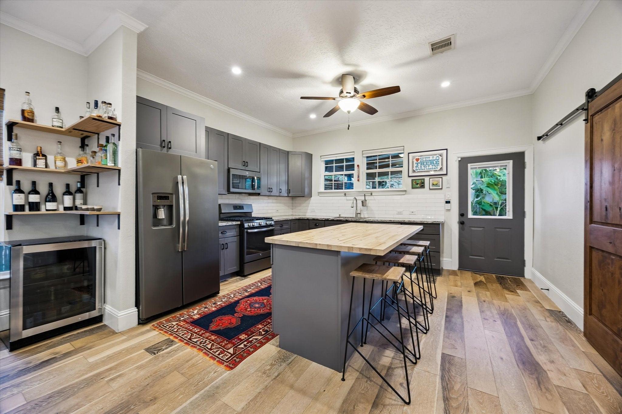 Alma St, Houston, TX 77009