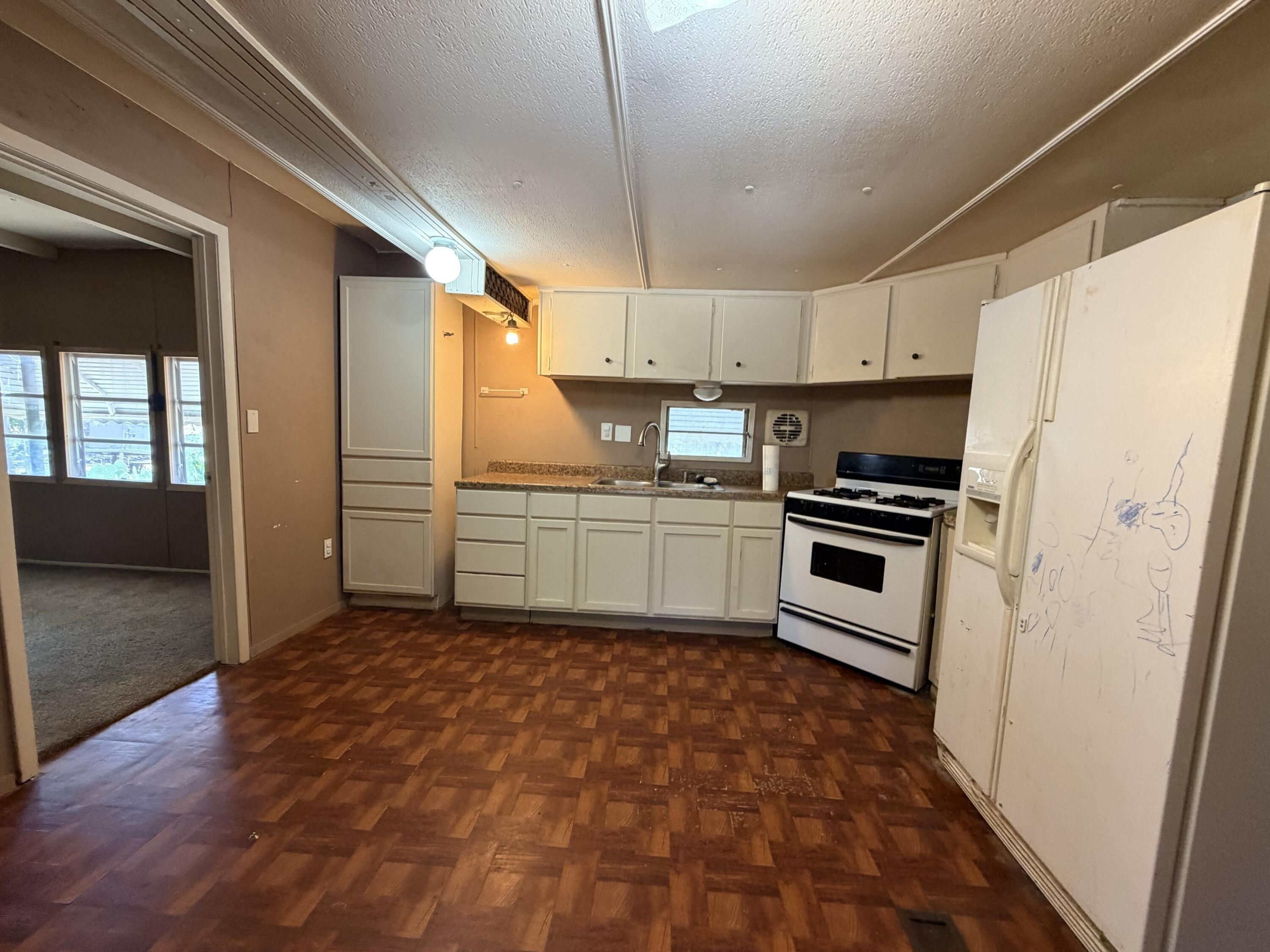 E 24th St, San Angelo, TX 76903